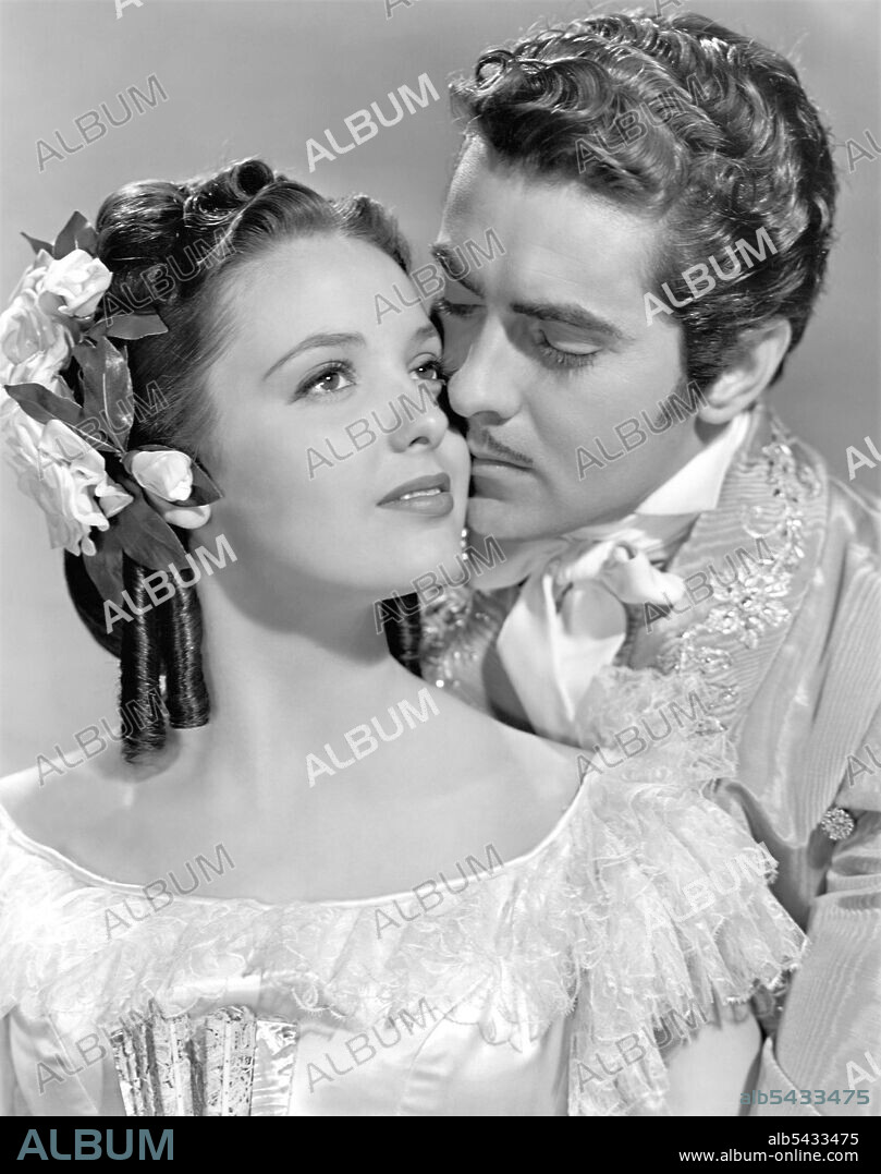 LINDA DARNELL and TYRONE POWER in THE MARK OF ZORRO, 1940, directed by ROUBEN MAMOULIAN. Copyright 20TH CENTURY FOX.