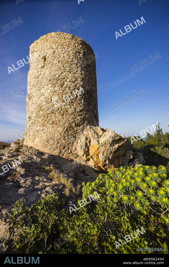 Torre des Verger, siglo XVI, Banyalbufar, Sierra de Tramuntana, Mallorca, balearic islands, spain, europe.