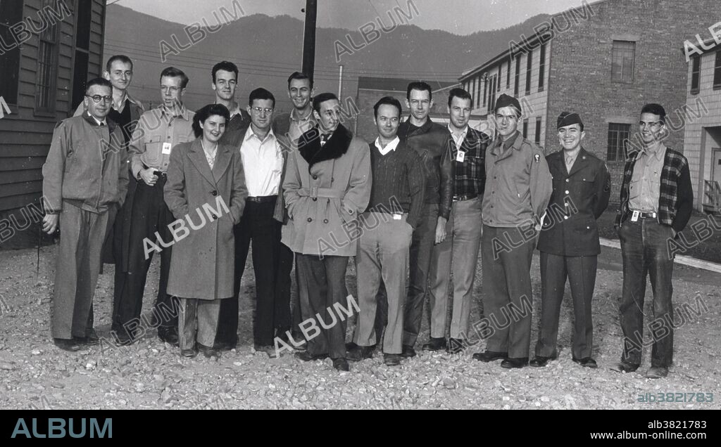SegrÃ¨s Group from left to right: Emilio SegrÃ¨s, Owen Chamberlain, Gustave Linenberger, Ann Kahn, John Miskel, Milton Kahn, John Jungerman, Martin Deutsch, Unknown, Clyde Wiegand, George Farwell, Ralph Nobles, Unknown, Unknown. Emilio Gino SegrÃ¨ (February 1, 1905 - April 22, 1989) was an Italian-born, naturalized American, physicist and Nobel laureate in physics, who with Owen Chamberlain, discovered antiprotons, a sub-atomic antiparticle. Working with his graduate students and two University of California chemists, Arthur Wahl and Joseph Kennedy, SegrÃ¨ measured rates of spontaneous fission in natural uranium and plutonium in 1942 and 1943. The plutonium was made by the 60-inch Crocker medical cyclotron at the UC Radiation Laboratory by the bombardment of uranium-238 by deuterons, the ions of heavy-water (deuterium). To investigate the possibility of spontaneous fission in plutonium, Los Alamos Director J. Robert Oppenheimer invited SegrÃ¨ and his group to move to Los Alamos to continue their experiments.