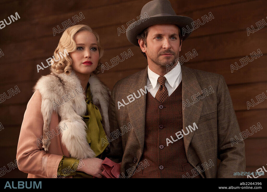 BRADLEY COOPER y JENNIFER LAWRENCE en SERENA, 2014, dirigida por SUSANNE BIER. Copyright 2929 ENTERTAINMENT.