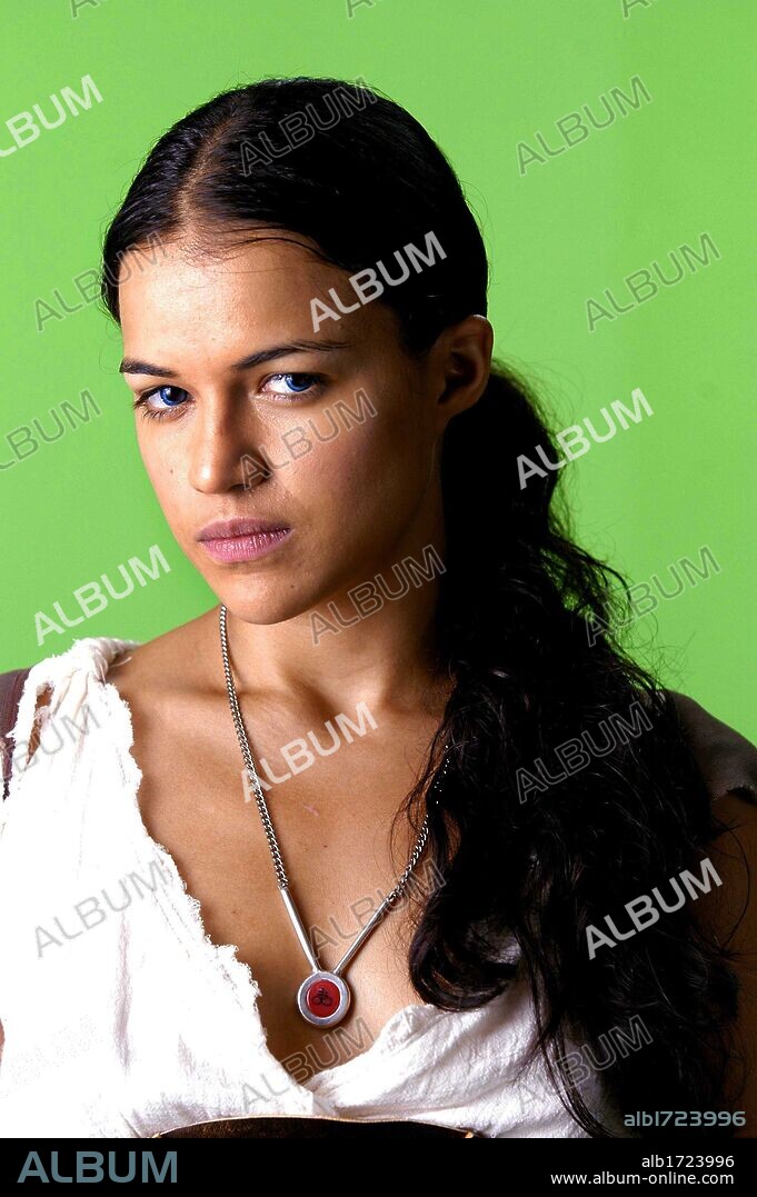 MICHELLE RODRIGUEZ en BLOODRAYNE, 2005, dirigida por UWE BOLL. Copyright BOLL KG PRODUCTIONS.