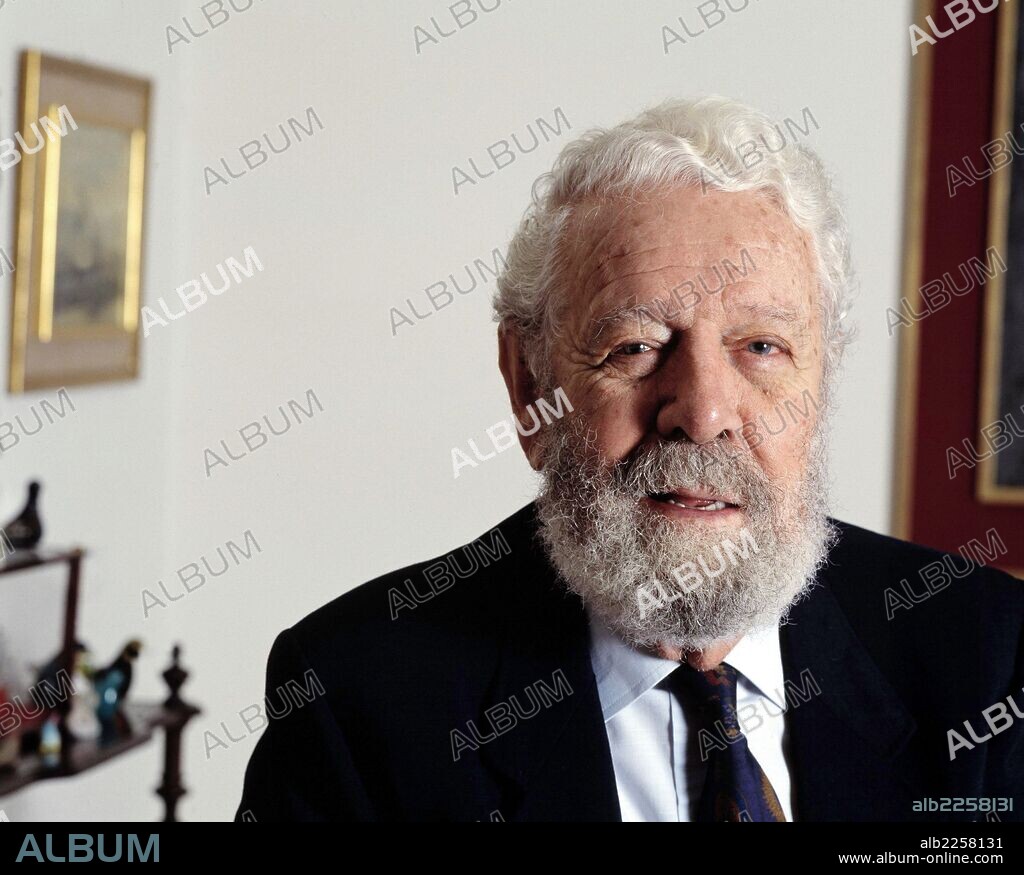 LUIS GARCIA BERLANGA DIRECTOR DE CINE ESPAÑOL.VALENCIA 1921- MADRID 2010.