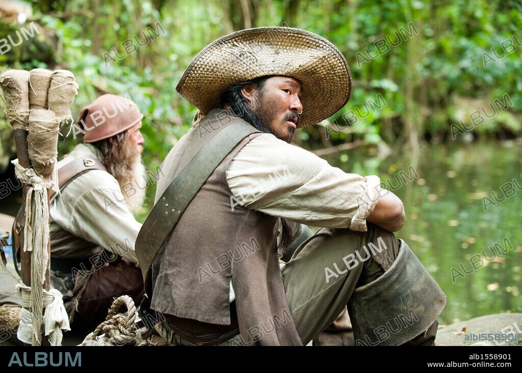 KEVIN SENN and MICHAEL ROSALES in PIRATES OF THE CARIBBEAN: ON STRANGER TIDES, 2011, directed by ROB MARSHALL. Copyright WALT DISNEY PICTURES / MOUNTAIN, PETER.