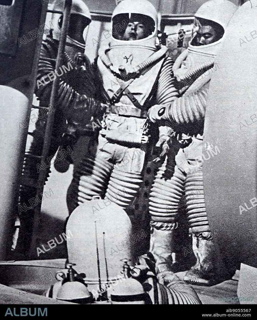 Film still from 'Conquest of Space' starring Walter Brooke, Mickey Shaughnessy, William Hooper, and Eric Flemming.