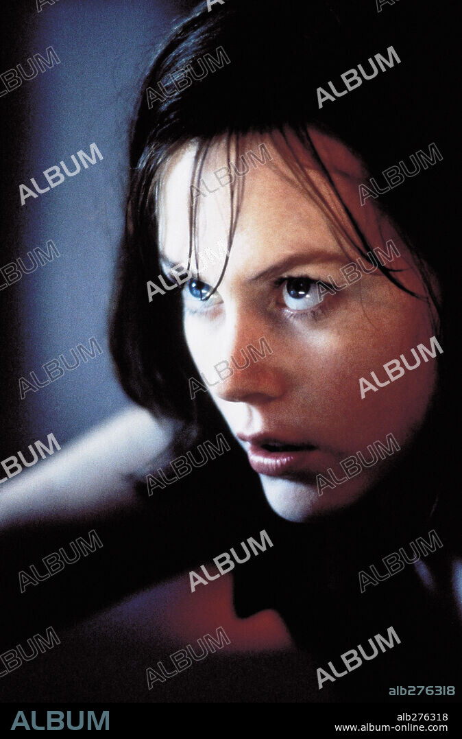 NICOLE KIDMAN in THE PEACEMAKER, 1997, directed by MIMI LEDER. Copyright DREAMWORKS.
