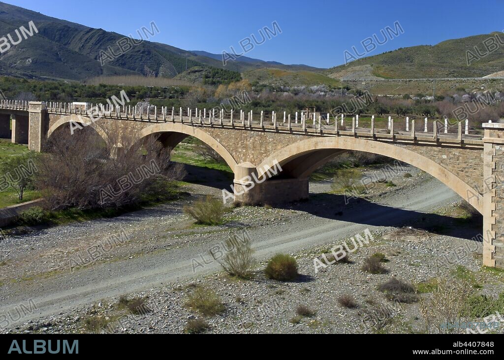 Dry River Nacimiento and bridge, Ocana, Almeria province, Region of Andalusia, Spain, Europe.