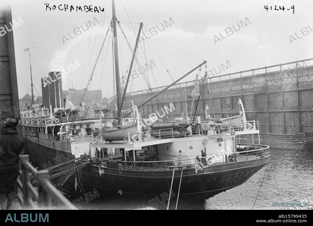 ROCHAMBEAU, Photograph shows the French passenger vessel liner 'Rochambeau' arriving in New York harbor with guns mounted both fore and aft, March 1917., 1917 March, Glass negatives, 1 negative: glass.