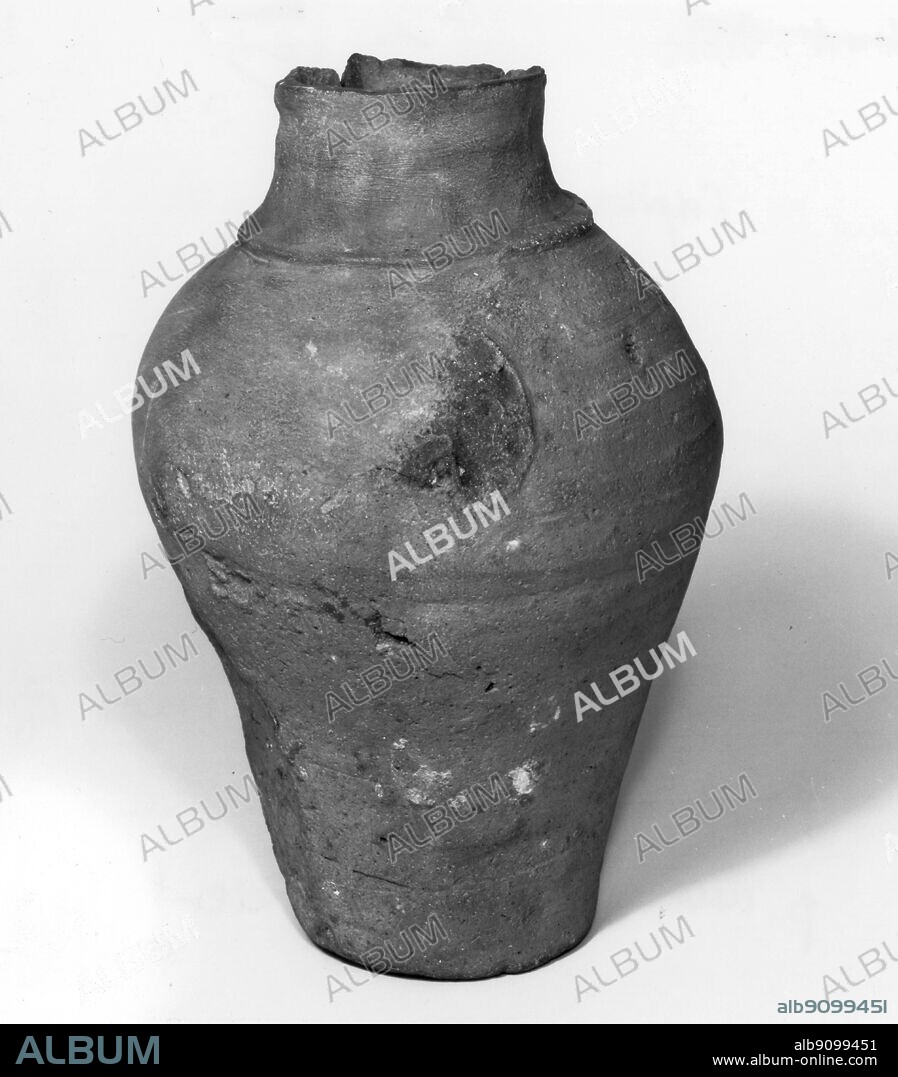 Trojan Pottery the grey ware of Troy VI.