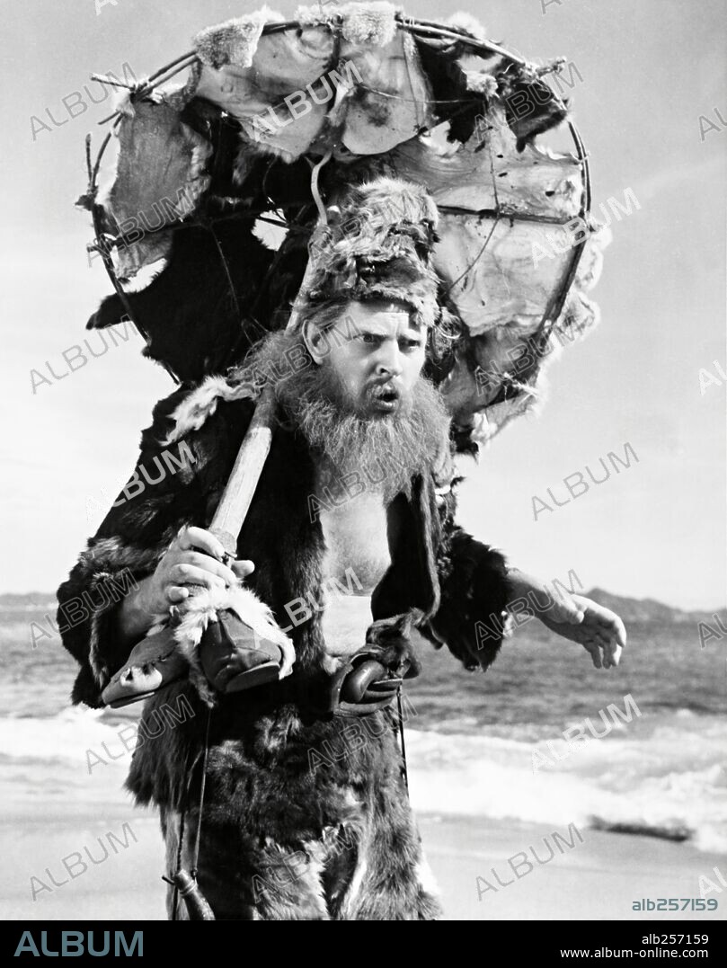 DAN O'HERLIHY en ROBINSON CRUSOE, 1954, dirigida por LUIS BUÑUEL. Copyright UNITED ARTISTS.