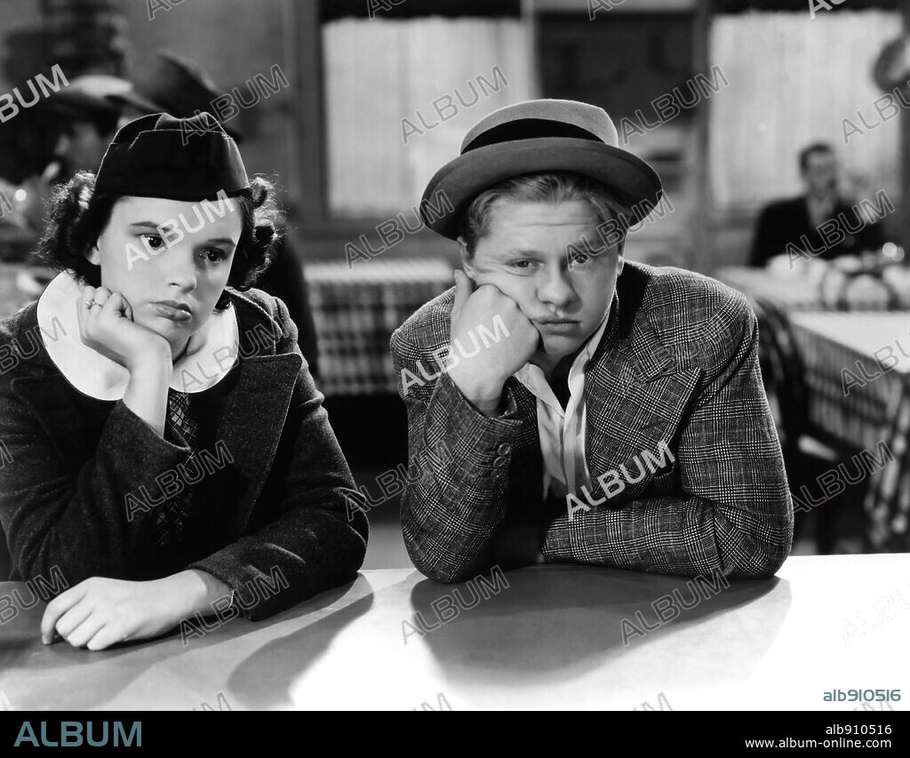 JUDY GARLAND and MICKEY ROONEY in THOROUGHBREDS DON'T CRY, 1937, directed by ALFRED E. GREEN. Copyright M.G.M.