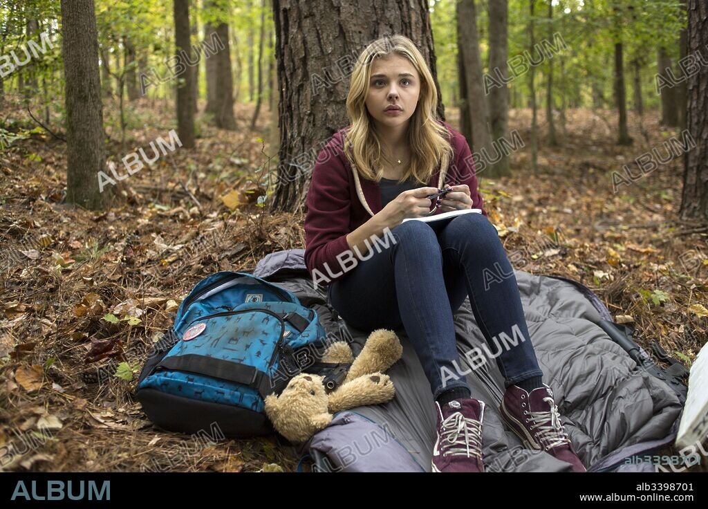 CHLOE GRACE MORETZ en LA QUINTA OLA, 2016 (THE 5TH WAVE), dirigida por J BLAKESON. Copyright COLUMBIA PICTURES/GK FILMS/LSTAR CAPITAL/LIVING FILMS/MATERI.