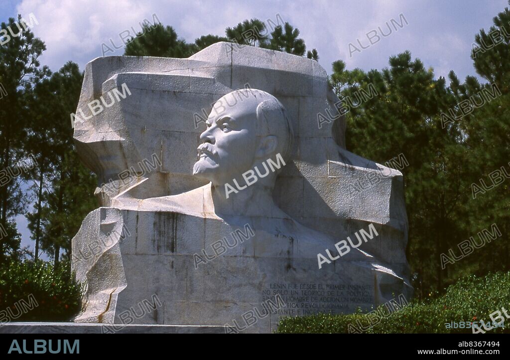 Cuba: Monument to Vladimir Ilyich Lenin, born Vladimir Ilyich Ulyanov (1870-1924), in Parque Lenin (Lenin Park), Havana. Monument created by Soviet Realist sculptor Lev Kerbel (1917 - 2003).<br/><br/>. Vladimir Ilyich Lenin, born Vladimir Ilyich Ulyanov (22 April 1870 21 January 1924) was a Russian communist revolutionary, politician and political theorist. He served as the leader of the Russian Soviet Federative Socialist Republic from 1917, and then concurrently as Premier of the Soviet Union from 1922, until his death.
