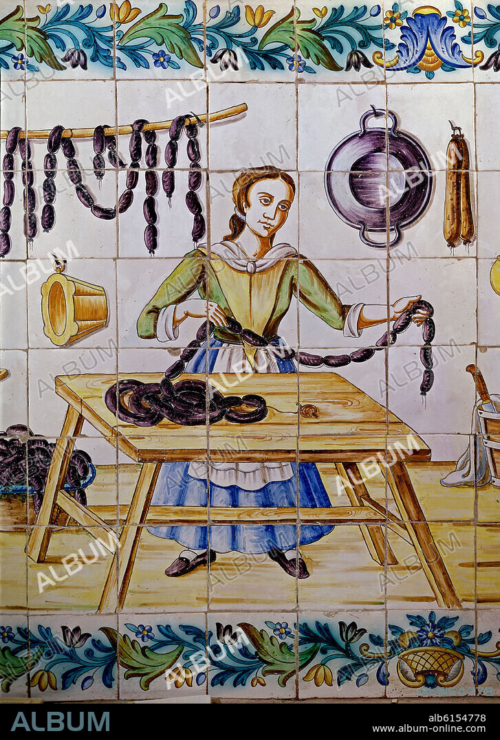 CERAMICA DE MANISES - SIGLO XVIII - MUJER HACIENDO MORCILLAS.