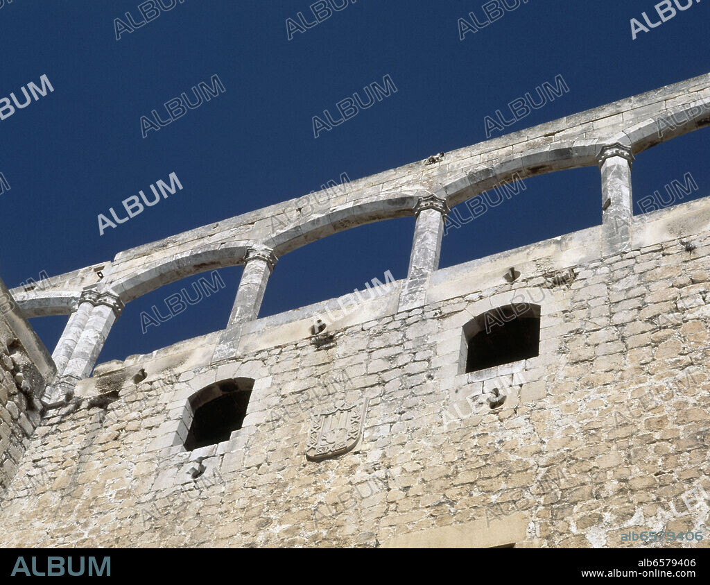 DETALLE DE LOS ARCOS DEL CASTILLO DE VELEZ BLANCO - SIGLO XVI.