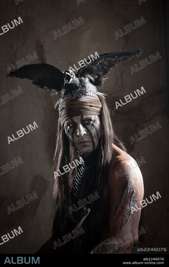 JOHNNY DEPP dans THE LONE RANGER, 2013, réalisé par GORE VERBINSKI. Copyright JERRY BRUCKHEIMER FILMS.