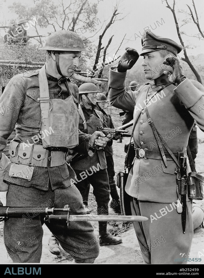 GARY COOPER en EL SARGENTO YORK, 1941 (SERGEANT YORK), dirigida por HOWARD HAWKS. Copyright WARNER BROTHERS.