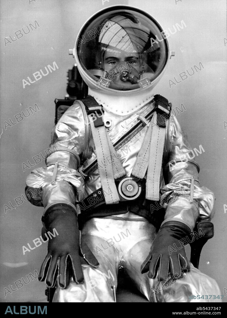 Farnborough Fashion. This "Full Pressure" suit for high altitude flying is made by Siebe, Chairman and Company of Chessington, Surrey, and shown at the Farnborough, Hampshire, air show today September 7. This suit for high altitude flying is made in England and was shown at the Franborough air show. September 6, 1955. (Photo by Associated Press Photo).
