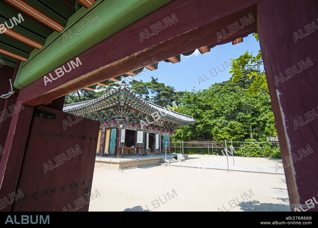 Bulguksa Temple, Gyeongju, UNESCO World Heritage Site, South Korea, Asia.
