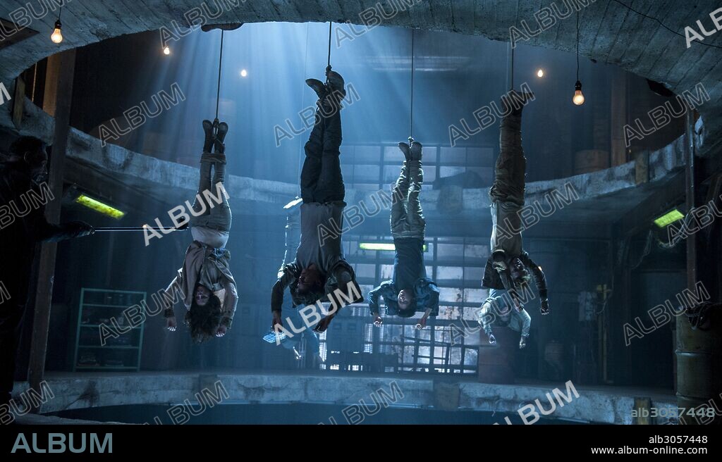 DYLAN O'BRIEN, GIANCARLO ESPOSITO, JACOB LOFRAND, KAYA SCODELARIO, KI HONG LEE and THOMAS BRODIE-SANGSTER in MAZE RUNNER: THE SCORCH TRIALS, 2015, directed by WES BALL. Copyright GOTHAM GROUP/TGS ENTERTAINMENT/TEMPLE HILL ENTERTAINMENT.