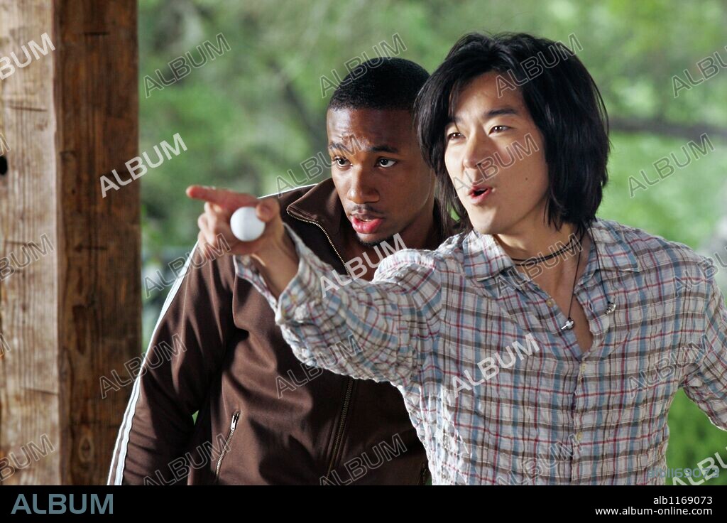 AARON YOO y ARLEN ESCARPETA en VIERNES 13, 2009 (FRIDAY THE 13TH), dirigida por MARCUS NISPEL. Copyright PARAMOUNT PICTURES / JOHNSON, JOHN P.