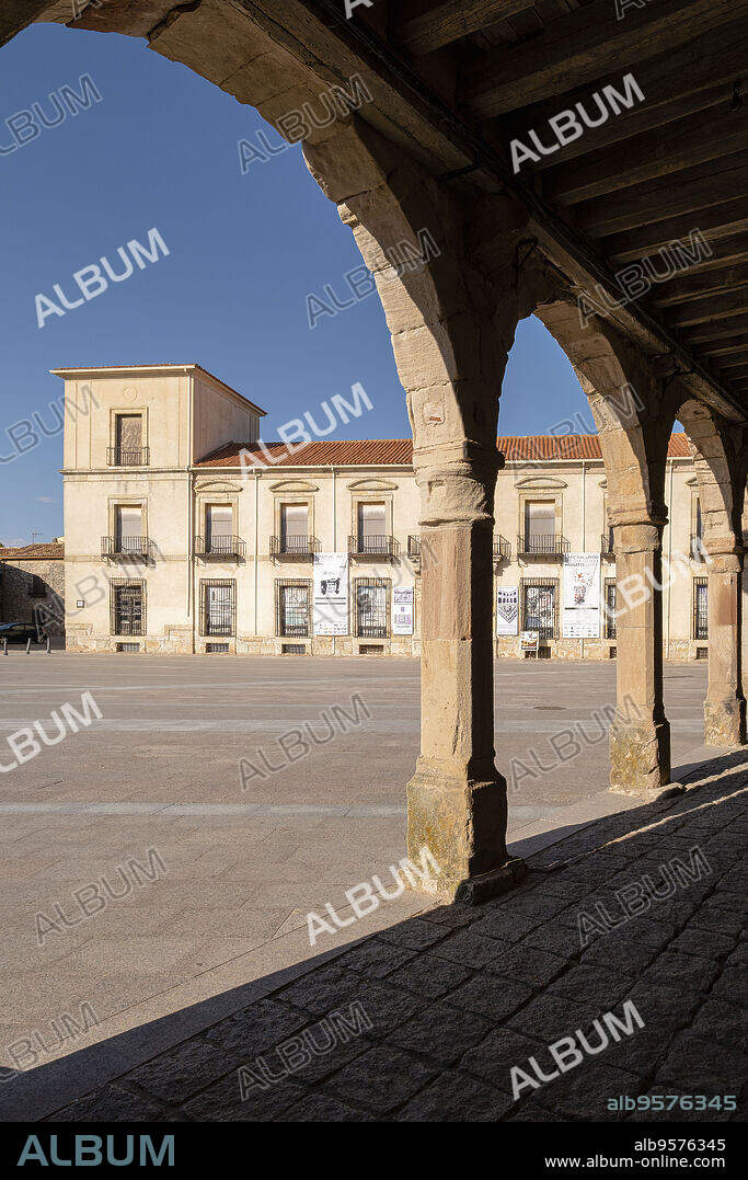 Palacio del Duque de Medinaceli, XVI-XVII, plaza mayor, Medinaceli, Soria, comunidad autónoma de Castilla y León, Spain, Europe.