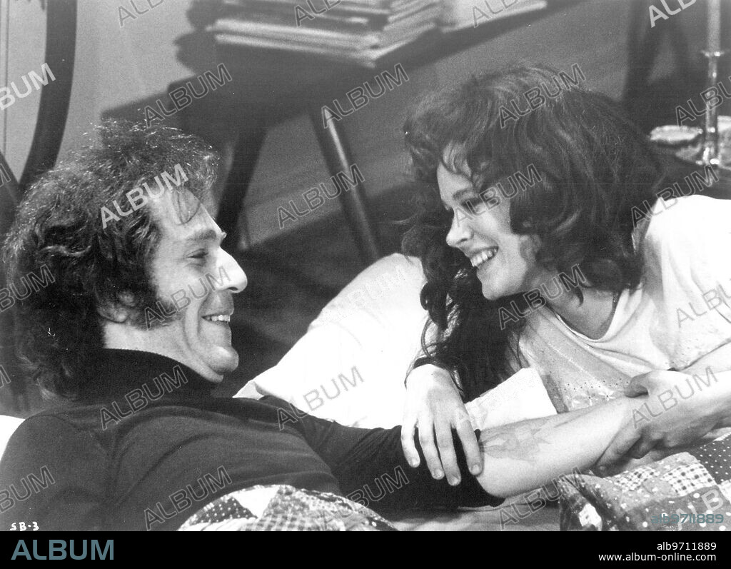 GEORGE SEGAL y PAULA PRENTISS en NACIDO PARA GANAR, 1971 (BORN TO WIN), dirigida por IVAN PASSER. Copyright Edward Spector Productions Inc.