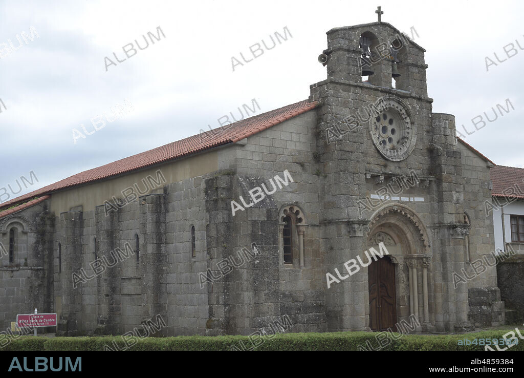 Iglesia de Santa María. Construída en el siglo XII en estilo románico. Cambre. Provincia de La Coruña. Galicia. España.