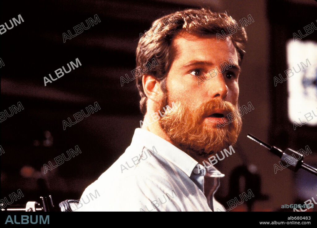 JASON BEGHE in MONKEY SHINES, 1988, directed by GEORGE A. ROMERO. Copyright ORION PICTURES.