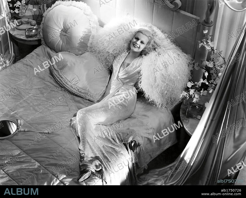 JEAN HARLOW en CENA A LAS OCHO, 1933 (DINNER AT EIGHT), dirigida por GEORGE CUKOR. Copyright M.G.M.
