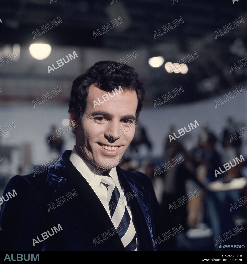 JULIO IGLESIAS   CANTANTE ESPAÑOL . MADRID 1943-  FOTOGRAFIA DE 1968;.