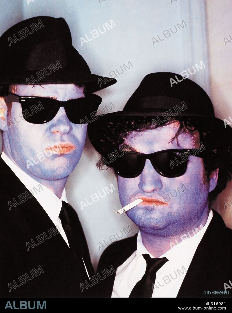 DAN AYKROYD und JOHN BELUSHI in THE BLUES BROTHERS, 1980, unter der Regie von JOHN LANDIS. Copyright UNIVERSAL PICTURES.