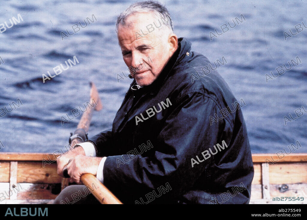 IAN HOLM en LAGO NESS, 1996 (LOCH NESS), dirigida por JOHN HENDERSON. Copyright POLYGRAM.