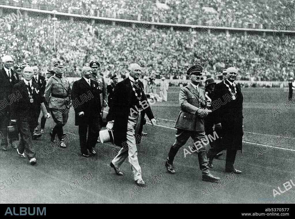 Olympic games 1936, entrance into the stadium, in the middle Adolf Hitler, right Staatssekretaer a.D. von Lewald, left the president of the Olympic Comitee Baillet-Latur, Berlin, Germany, Europe, historic photo 01.08.1936
