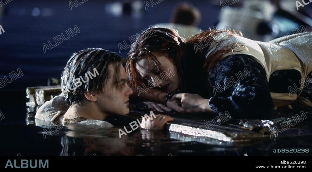 di caprio y KATE WINSLET. KATE WINSLET y Leonardo DiCaprio en TITANIC, 1997, dirigida por JAMES CAMERON. Copyright PARAMOUNT/20TH CENTURY FOX.