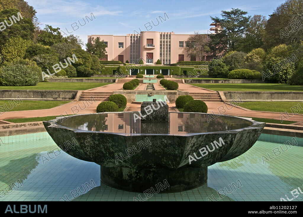 Fountains and basins in the gardens of Serralves Foundation Museum of Modern Art, Porto, Portugal, Europe.
