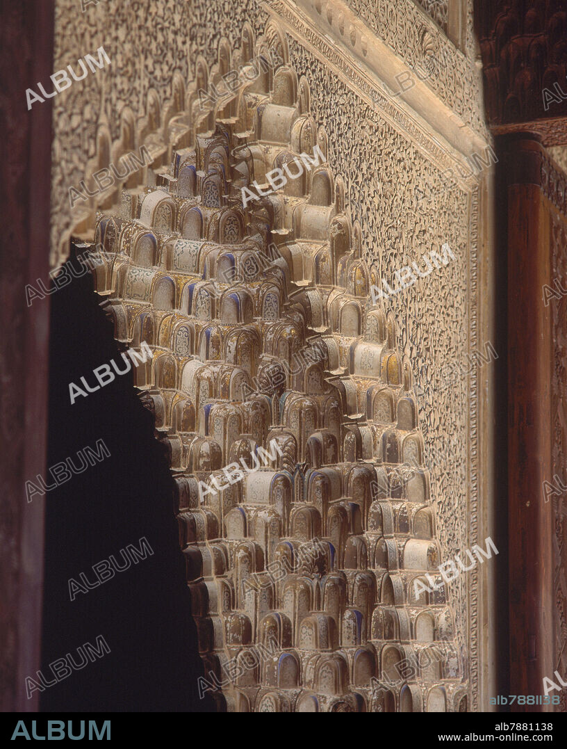 YESERIAS-DECORACION DE MOCARABES-ARTE NAZARI.