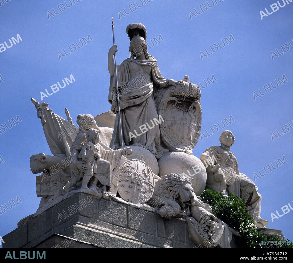 JOSE GINES-RAMON BARBA-VALERIANO SALVATIERRA. ALEGORIA DE ESPAÑA REMATE DE LA PARTE CENTRAL DE LA PUERTA DE TOLEDO REALIZADA ENTRE 1817 Y 1826  - NEOCLASICISMO ESPAÑOL.