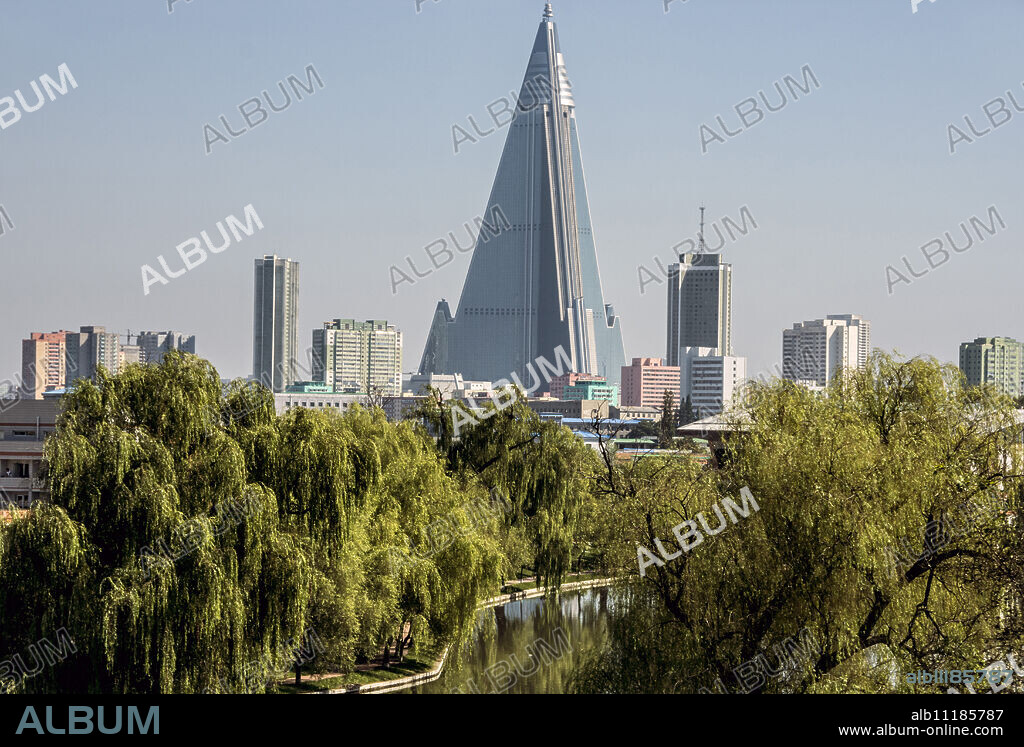Ryugyong Hotel building, not occupied, Pyongyang, North Korea, Asia.
