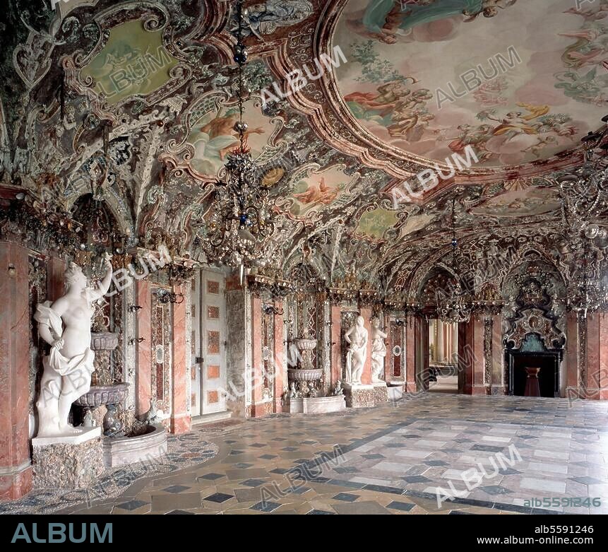 Pommersfelden, Schloß Weissenstein / Gartensaal. © Florian Monheim Format / Filmsize: 6 × 9 cm.