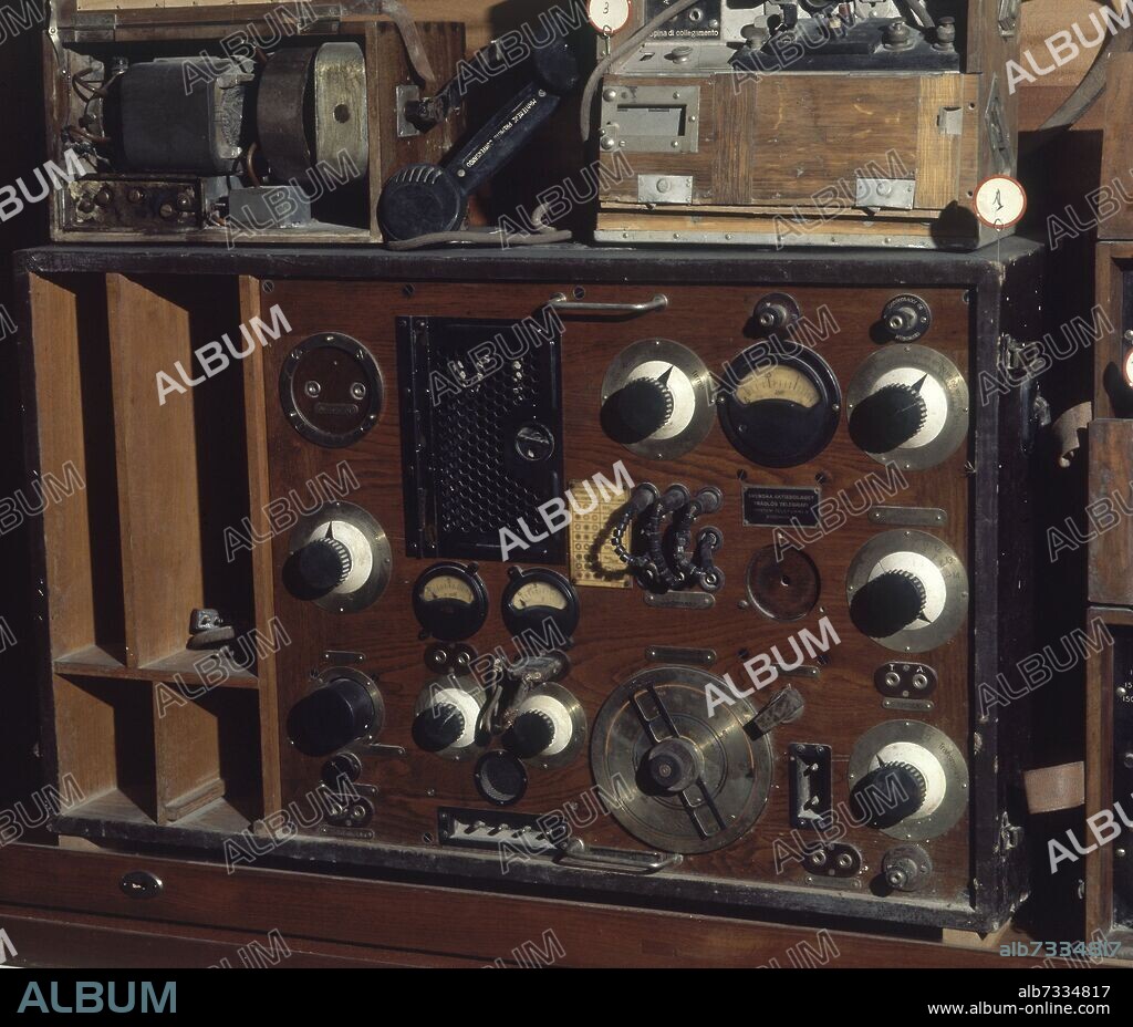 RADIO EMISOR RECEPTOR ONDA LARGA.