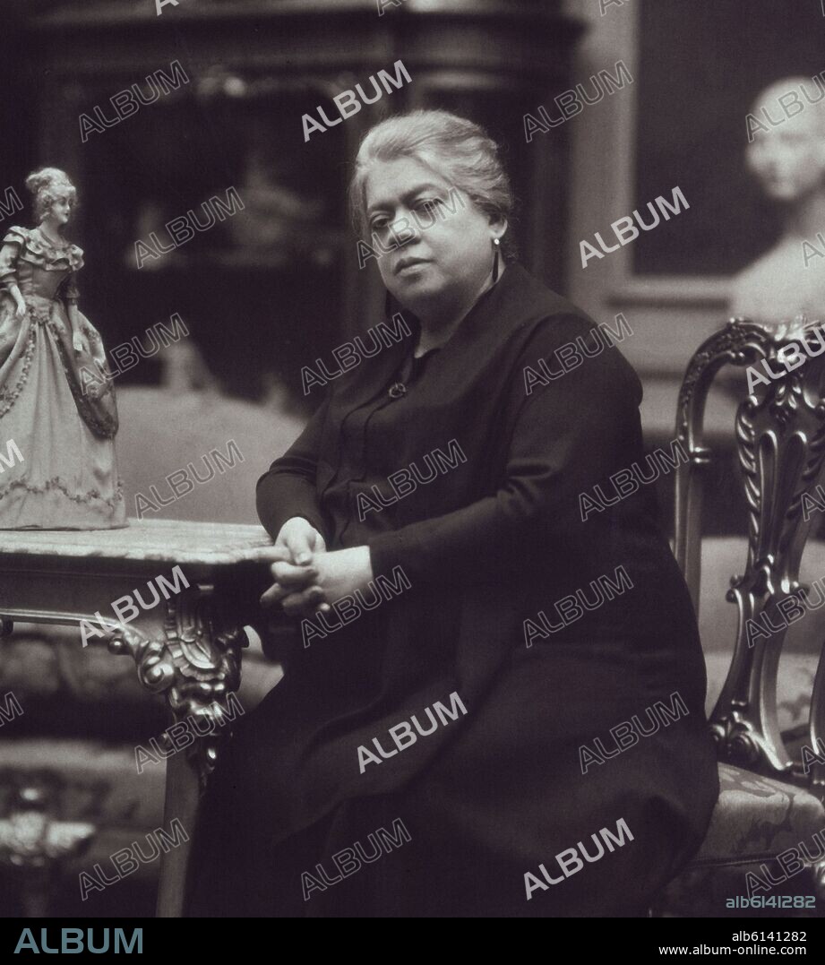 LEOCADIA ALBA ABAD(1866/1952) ACTRIZ-FOTOGRAFIA EN BLANCO Y NEGRO.