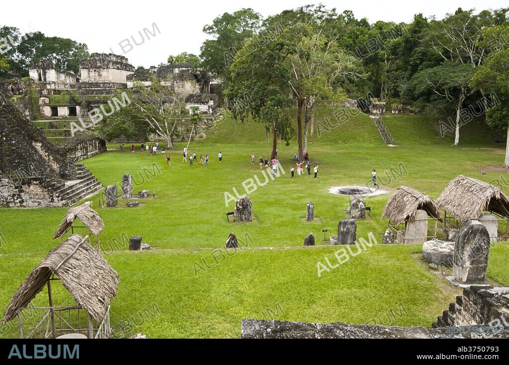 Tikal National Park (Parque Nacional Tikal), UNESCO World Heritage Site, Guatemala, Central America.