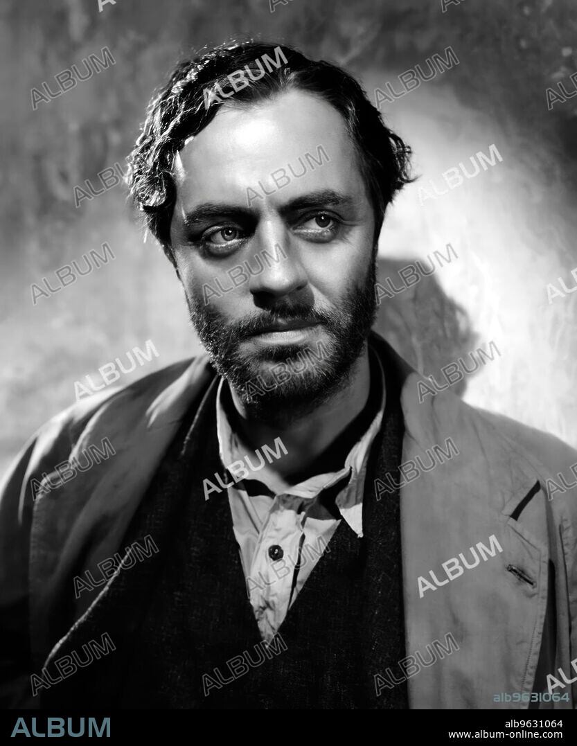 WILLIAM POWELL in MY MAN GODFREY, 1936, directed by GREGORY LA CAVA. Copyright UNIVERSAL PICTURES.