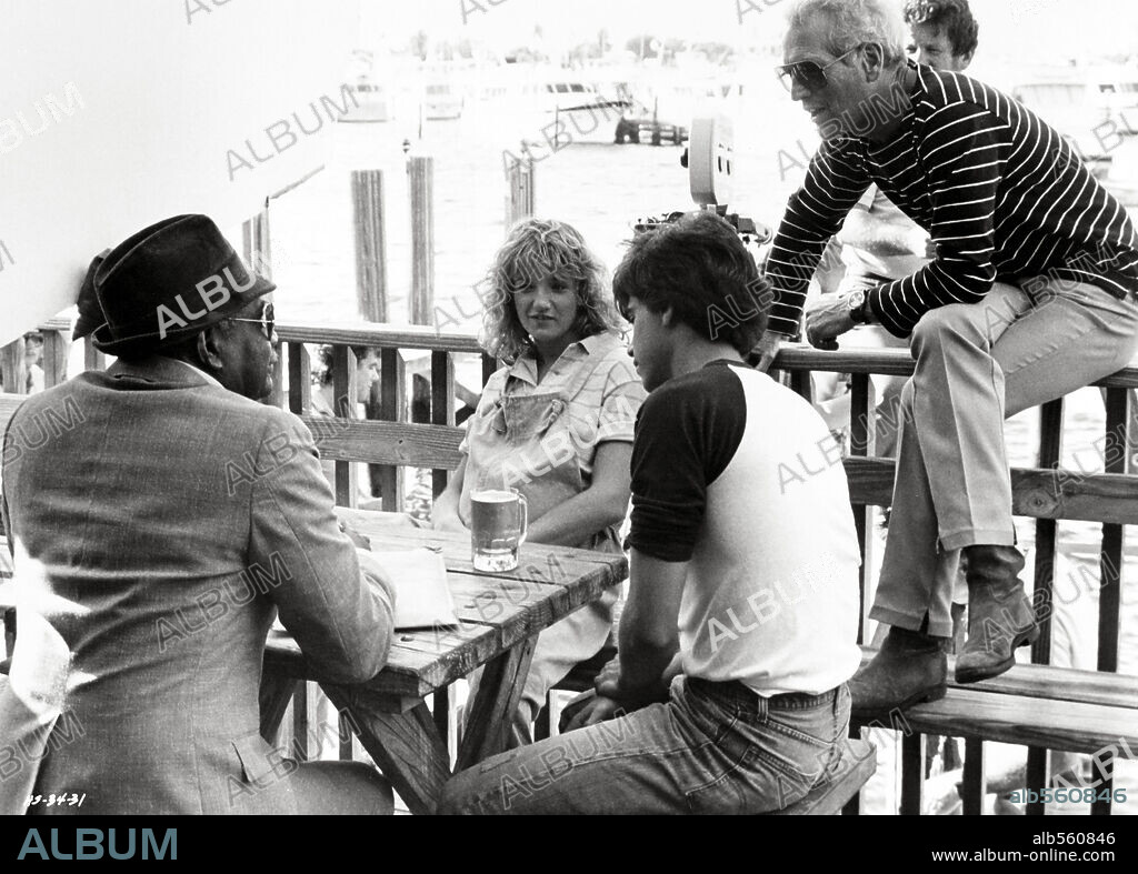 ELLEN BARKIN y PAUL NEWMAN en HARRY E HIJO, 1984 (HARRY & SON), dirigida por PAUL NEWMAN. Copyright ORION PICTURES.