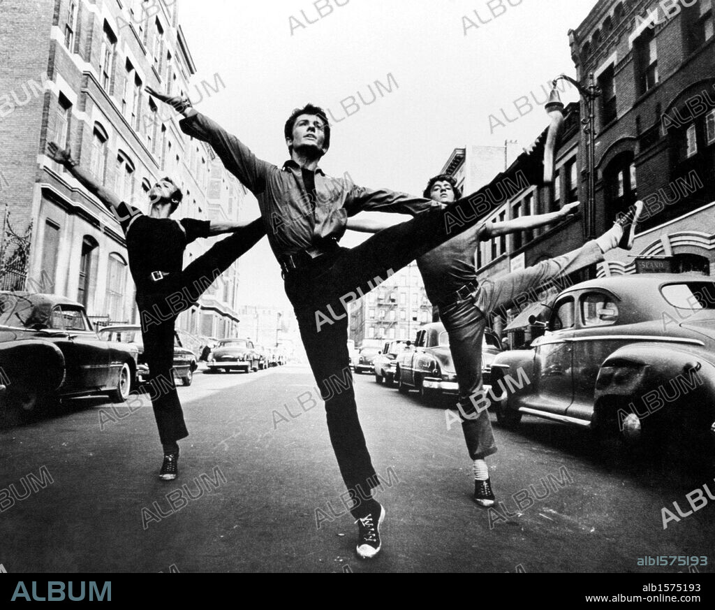 GEORGE CHAKIRIS dans WEST SIDE STORY, 1961, réalisé par ROBERT WISE. Copyright MIRISCH-7 ARTS/UNITED ARTISTS.