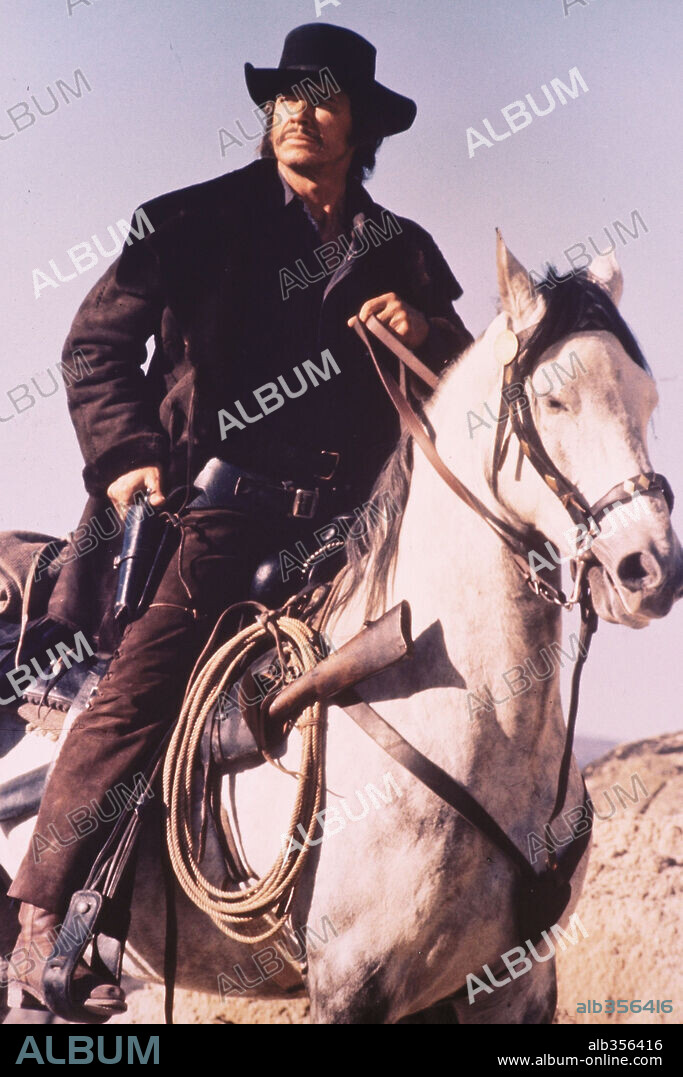 CHARLES BRONSON in RED SUN, 1971 (SOLEIL ROUGE), directed by TERENCE YOUNG. Copyright LES FILMS CORONA.