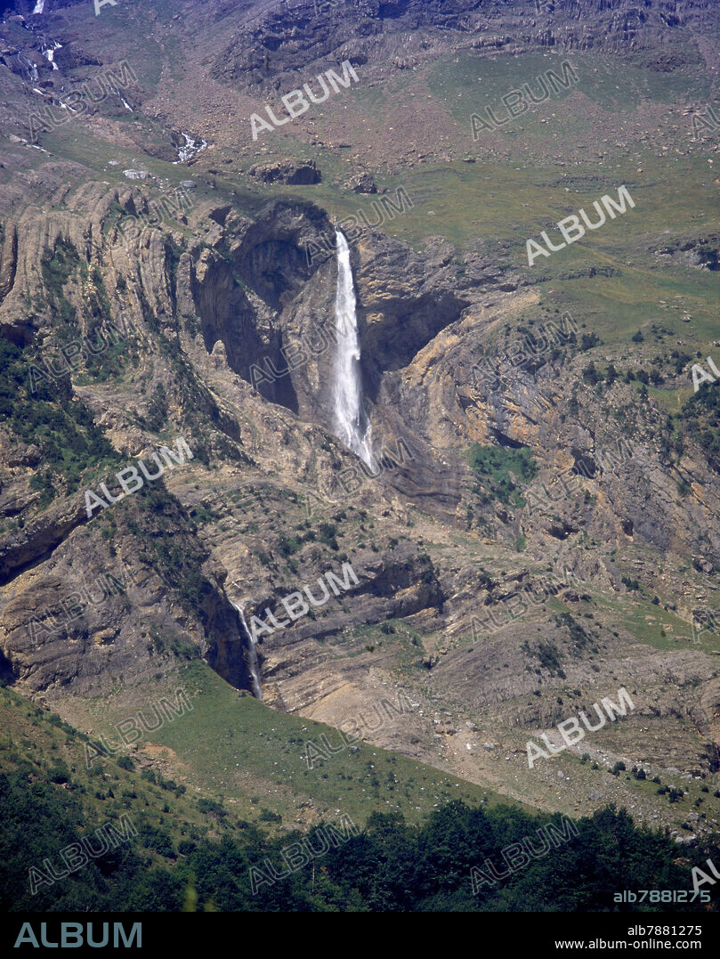 CASCADA.
