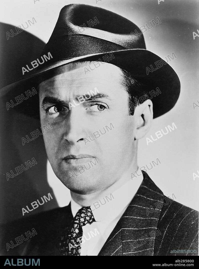JAMES STEWART in CALL NORTHSIDE 777, 1948, directed by HENRY HATHAWAY. Copyright 20TH CENTURY FOX.