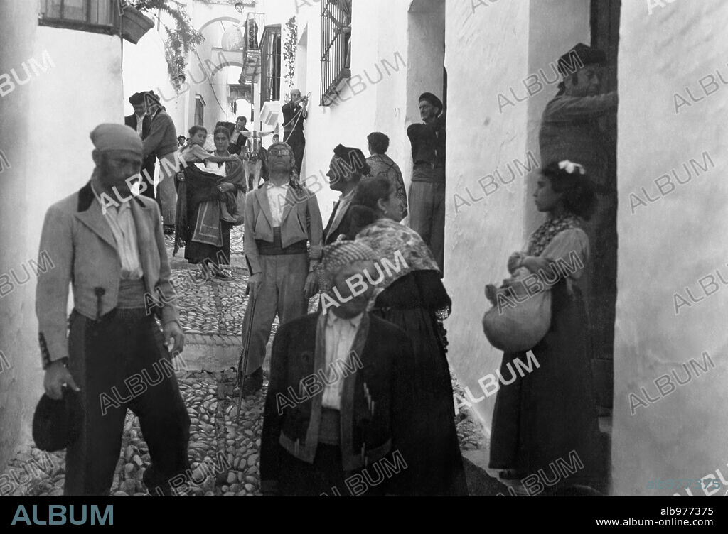 LUNA DE SANGRE, 1951, directed by FRANCISCO ROVIRA BELETA. Copyright JOSE CARRERAS PLANAS