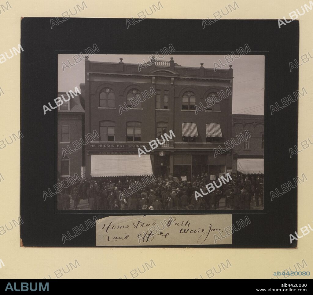 Homestead rush, land office, Moose Jaw, Saskatchewan, 1909.